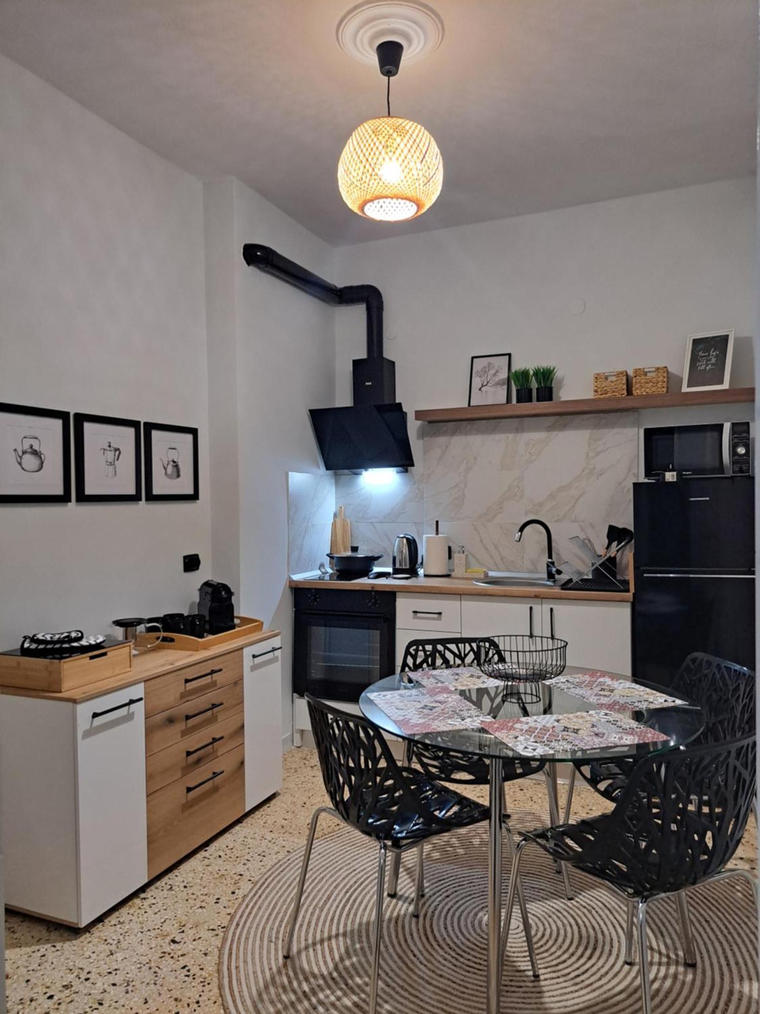 Stylish City Center Apartment Serres Buitenkant foto