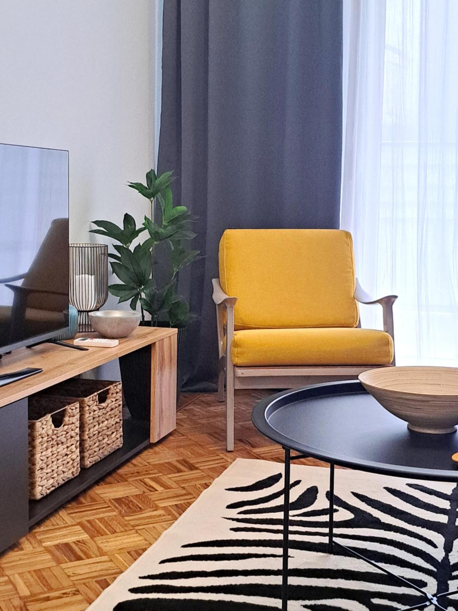 Stylish City Center Apartment Serres Buitenkant foto