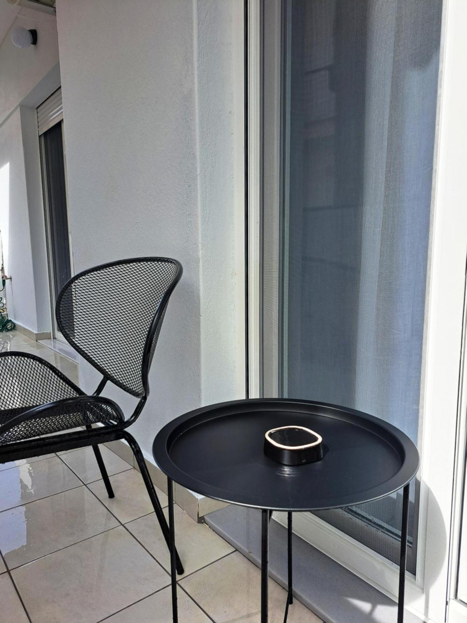 Stylish City Center Apartment Serres Buitenkant foto