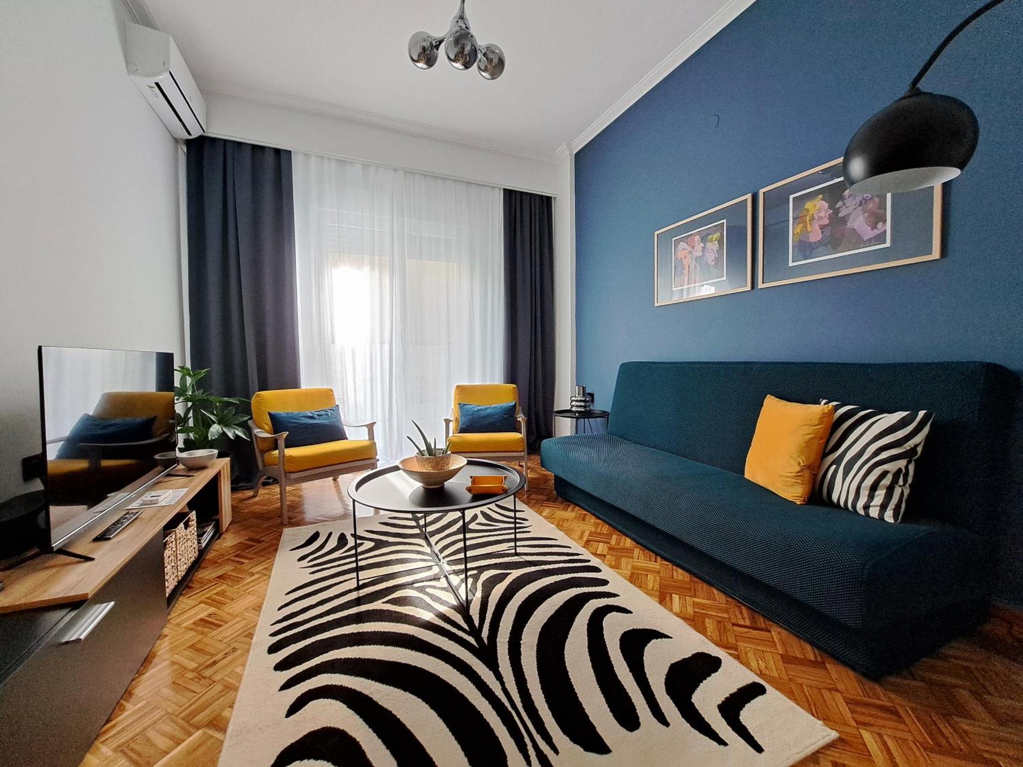 Stylish City Center Apartment Serres Buitenkant foto